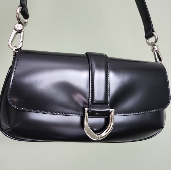 Charles & Keith Gabine Leather Elongated Shoulder Bag in Black - Picture 5 of 9